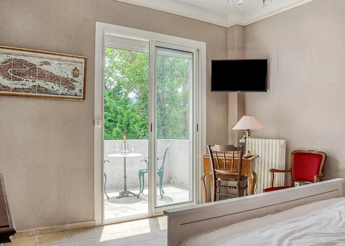 Les Vignes De Carcassonne - Classe 4 Etoiles Piscine Et Clim Daire *